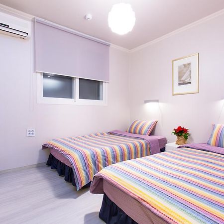 Oh Blue Guesthouse Seoul Room photo