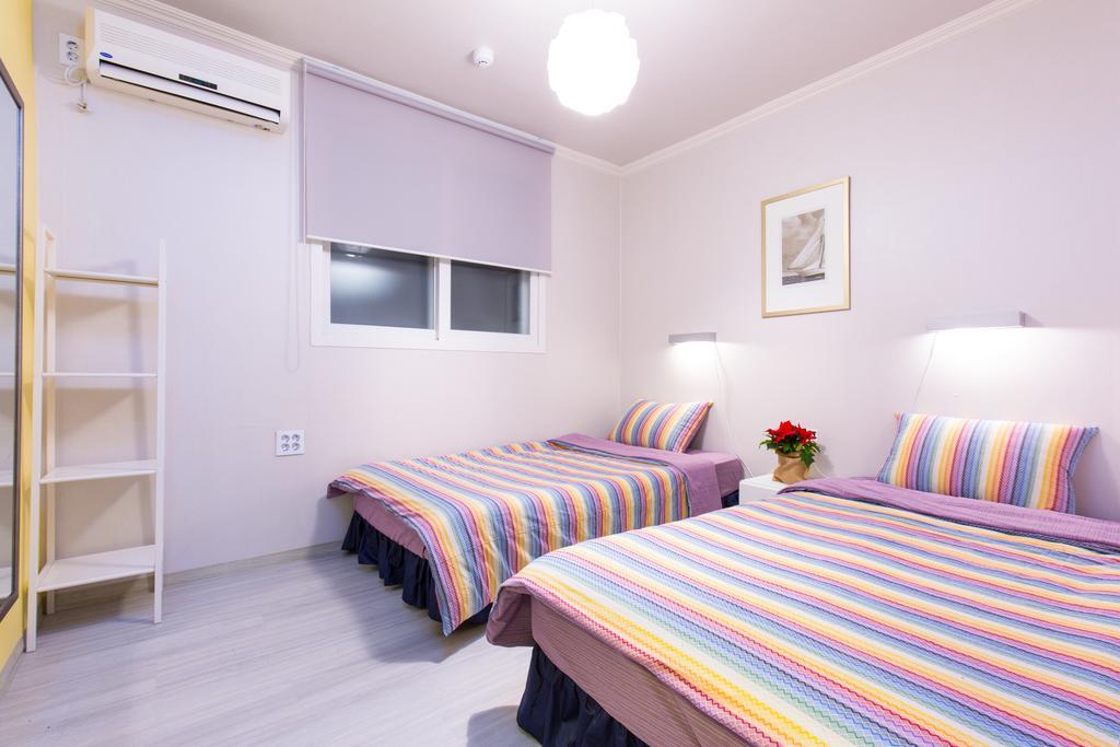Oh Blue Guesthouse Seoul Room photo