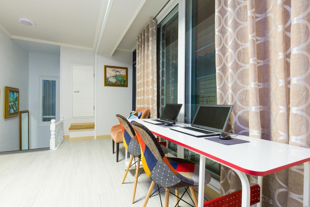 Oh Blue Guesthouse Seoul Exterior photo
